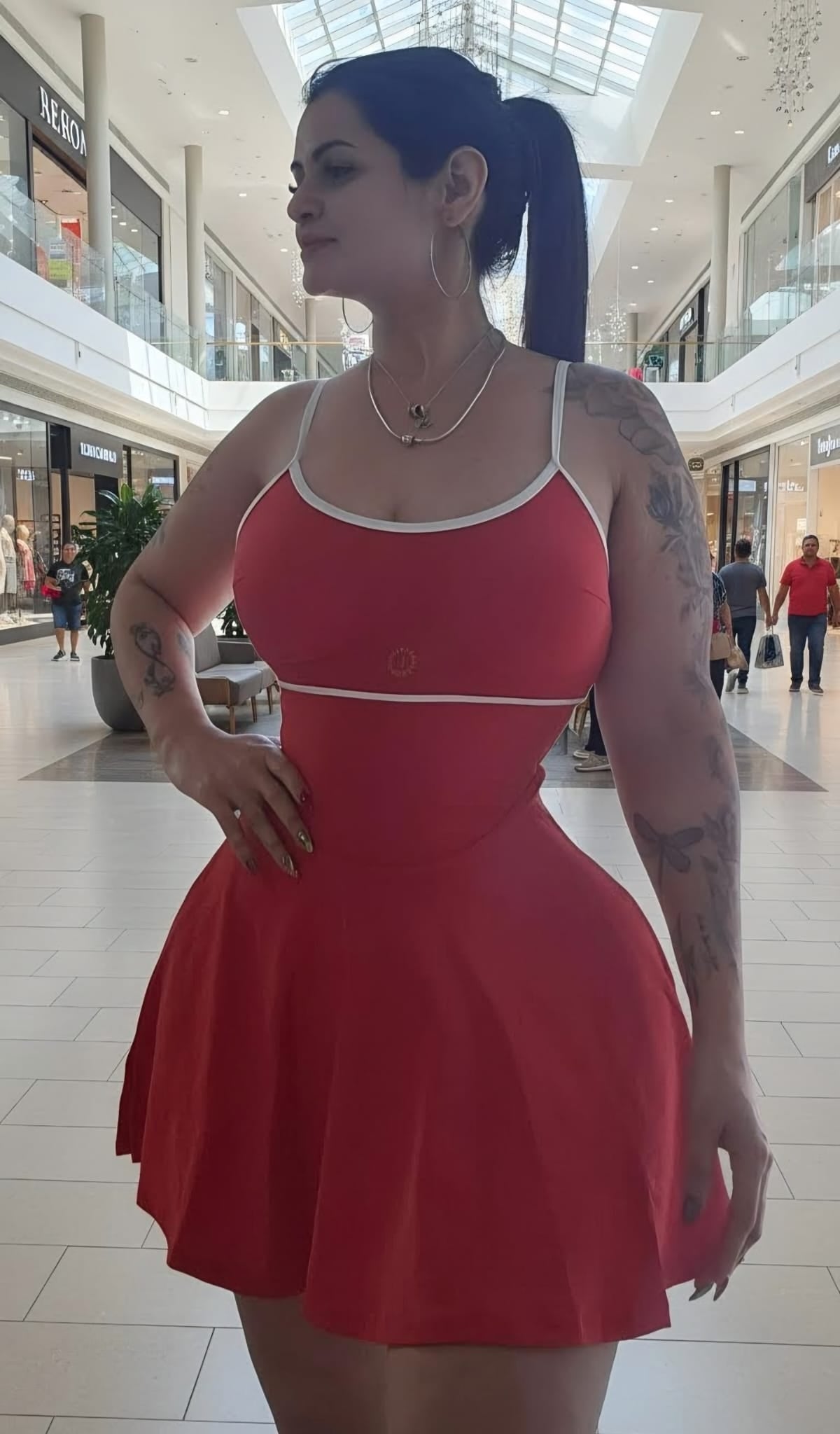 Traje Corto Deportivo  (Ajuste Cómodo & Estilizado)Dalia Collection